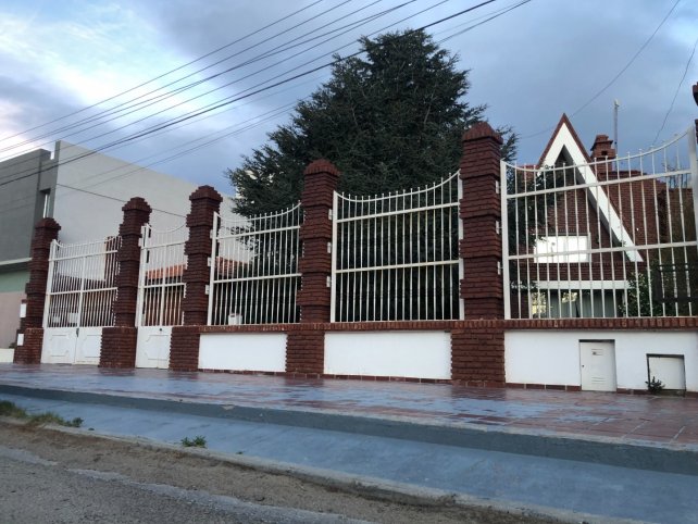 Casa en Avenida Moyano 2200